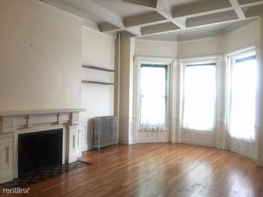 Main picture of 323 Commonwealth Ave