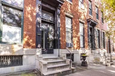 Main picture of 907 Saint Paul St