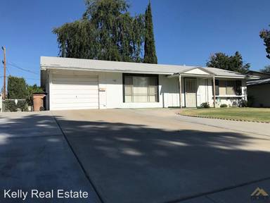 Main picture of 905 River Oaks Dr