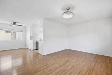 Main picture of 6652 Darby Ave