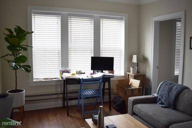 Main picture of 3815-23 N Greenview Ave