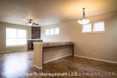 Main picture of 20737 NE Comet Ln