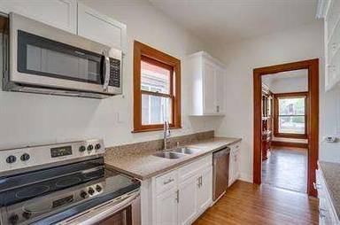 Main picture of 1180 W Adams Blvd