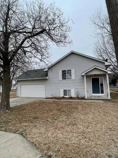 Main picture of 203 S 4th St