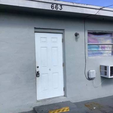 Main picture of 663 SW 4th Ave