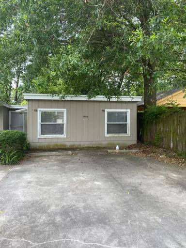Main picture of 2882 Remington St