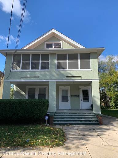 Main picture of 220 Smith Ave