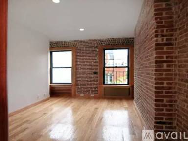 Main picture of 52 E End Ave