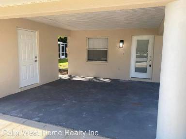 Main picture of 17 Eton Ln