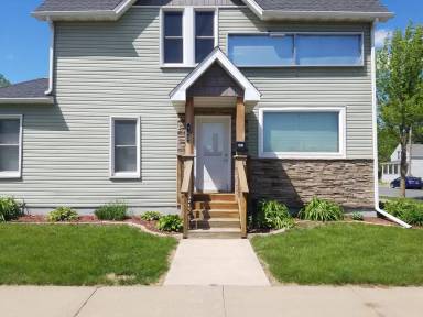 Main picture of 208 9th Ave