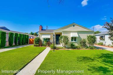 Main picture of 1901 N Bellflower Blvd