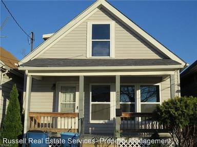Main picture of 1037 Washington Ave