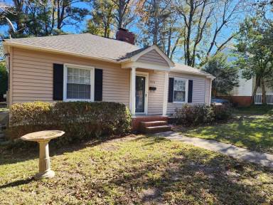 Main picture of 3226 Camden Cir