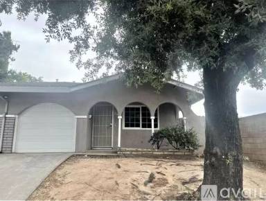 Main picture of 2915 Park Ave