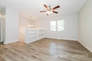Main picture of 2713 NW Pembroke Pl