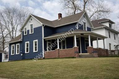 Main picture of 2403 N Clinton St