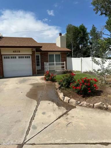 Main picture of 4619 W 5th St