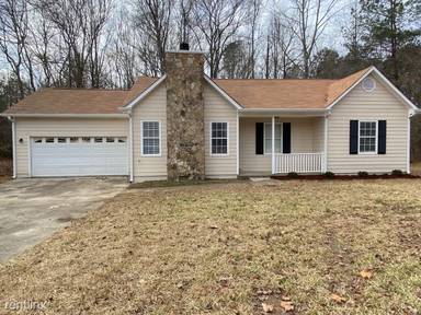 Main picture of 475 Loneoak Dr