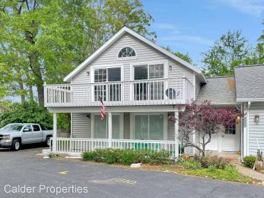 Main picture of 17512 N Fruitport Rd