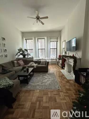 Main picture of 1160 N La Salle Dr