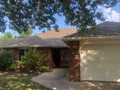 Main picture of 3904 W Oak Dr