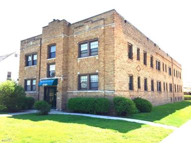 Main picture of 4701 E Washington St