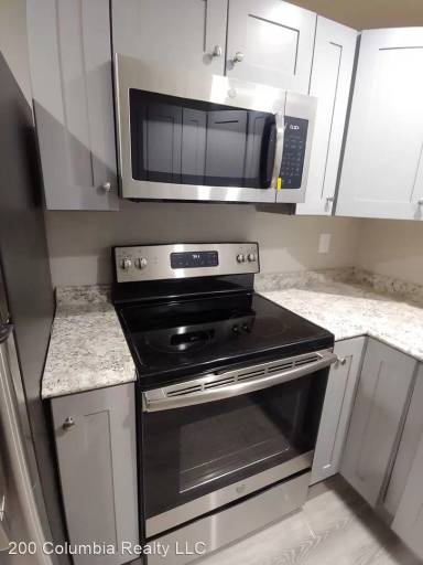 Main picture of 200 Columbia Realty