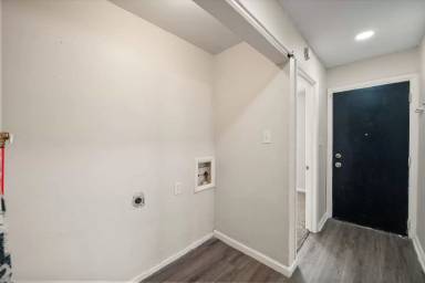 Main picture of 2629 Olive St