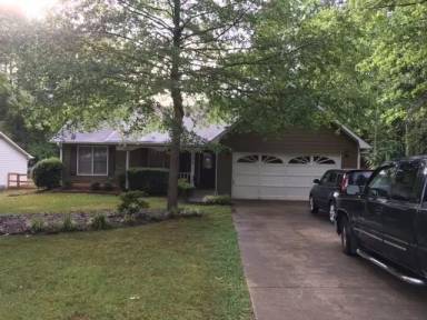 Main picture of 206 Ruskin Rd