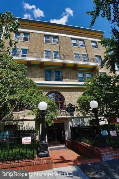 Main picture of 1511 22nd St NW