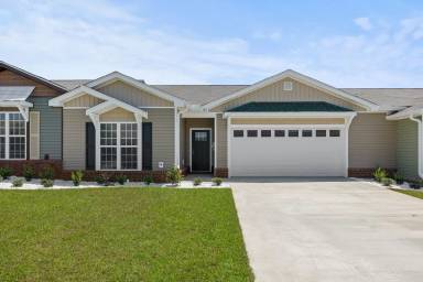 Main picture of 132 Wingate Ave