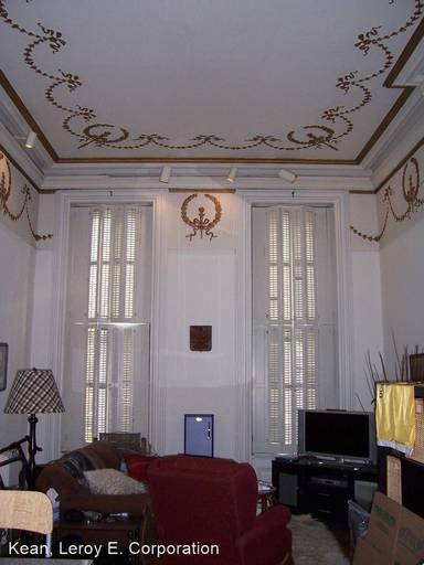 Main picture of 2037 Delancey St