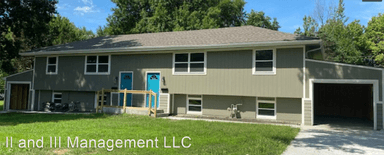 Main picture of 401 S Mahaffie St
