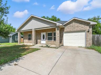 Main picture of 2829 Walnut St