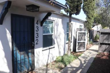 Main picture of 4332 Wilson Ave