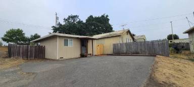 Main picture of 610A Johnson St