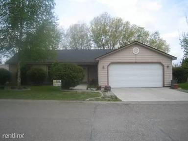 Main picture of 1562 NE 12th St