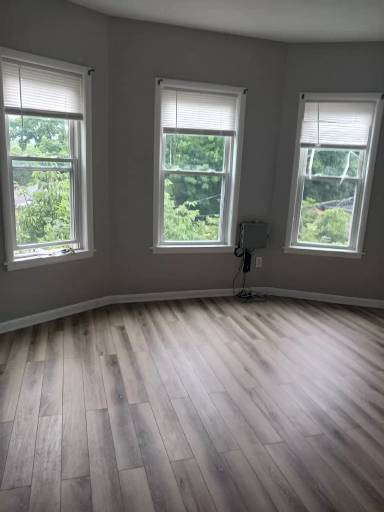 Main picture of 174 South Ave