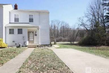 Main picture of 20 Chalmers Ln