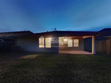 Main picture of 9310 Fillmont Ln