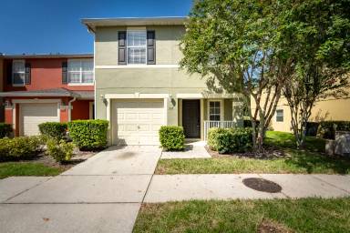 Main picture of 712 Cresting Oak Cir