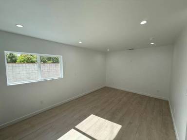 Main picture of 16918 Bassett St