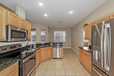 Main picture of 1042 Elmwood Ave