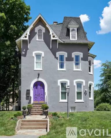 Main picture of 104 Sycamore Ave
