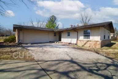 Main picture of 2009 S Prospect Ave
