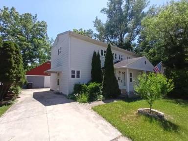 Main picture of 31437 Alcona Ct
