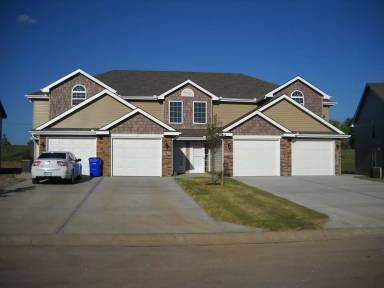 Main picture of 12320 NW Hunter Dr