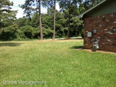 Main picture of 8133 Cedar Mountain Rd