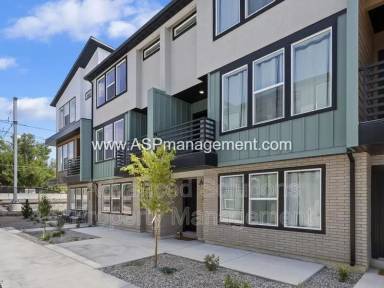 Main picture of 142 E Amboise Ct