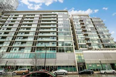 Main picture of 1620 S Michigan Ave Apartments